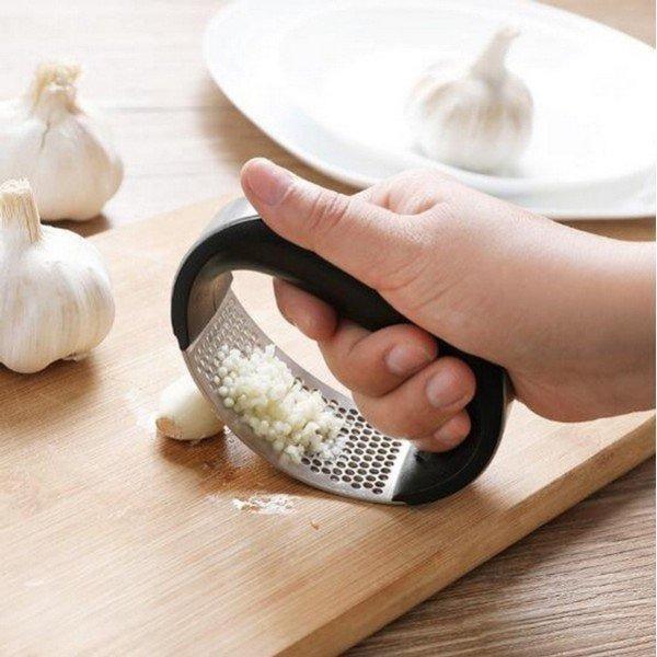 Stainless Steel Garlic Press - 1 Pc Ergonomic Design for Effortless Crushing